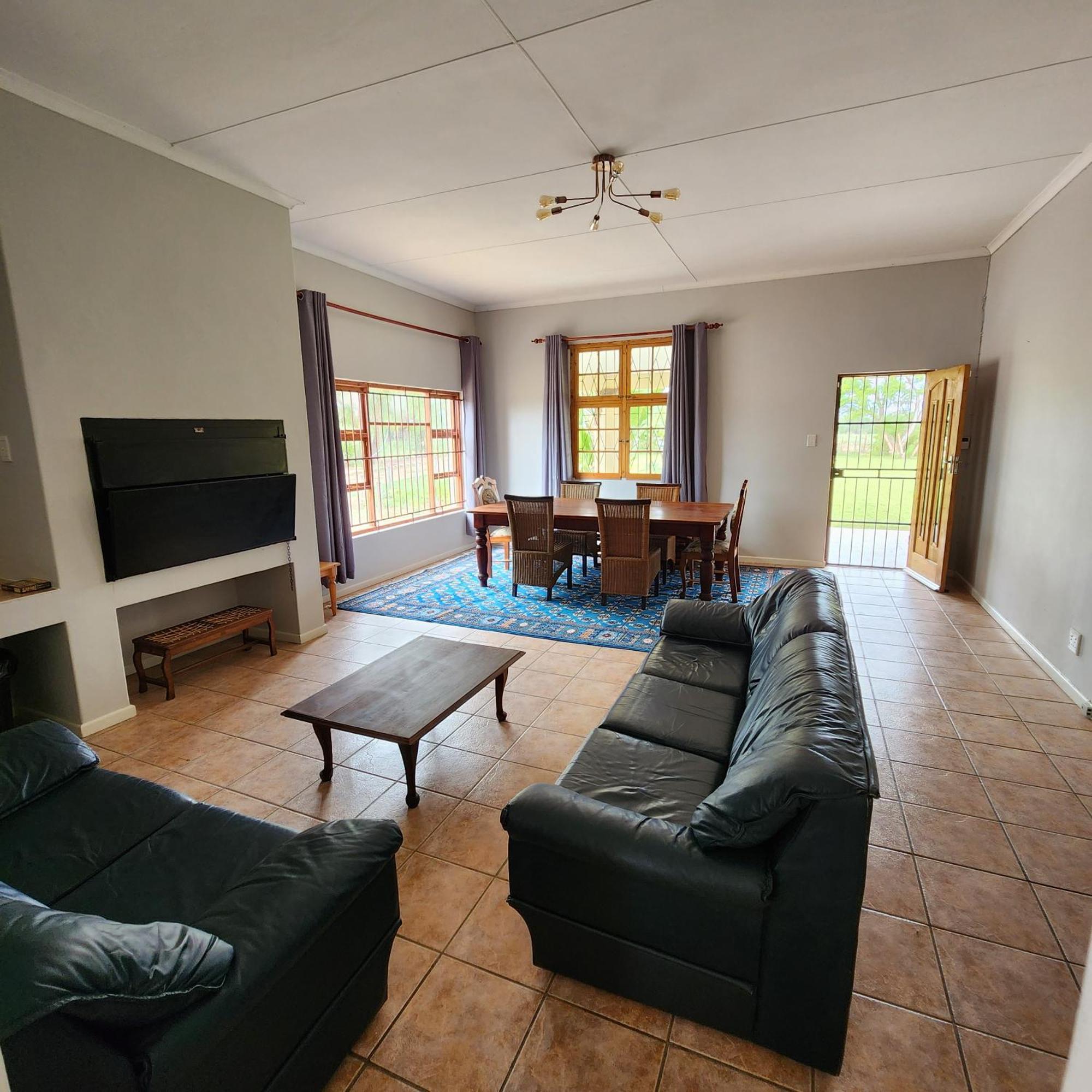 Karoo Leeu Self Catering Villa Oudtshoorn Dış mekan fotoğraf